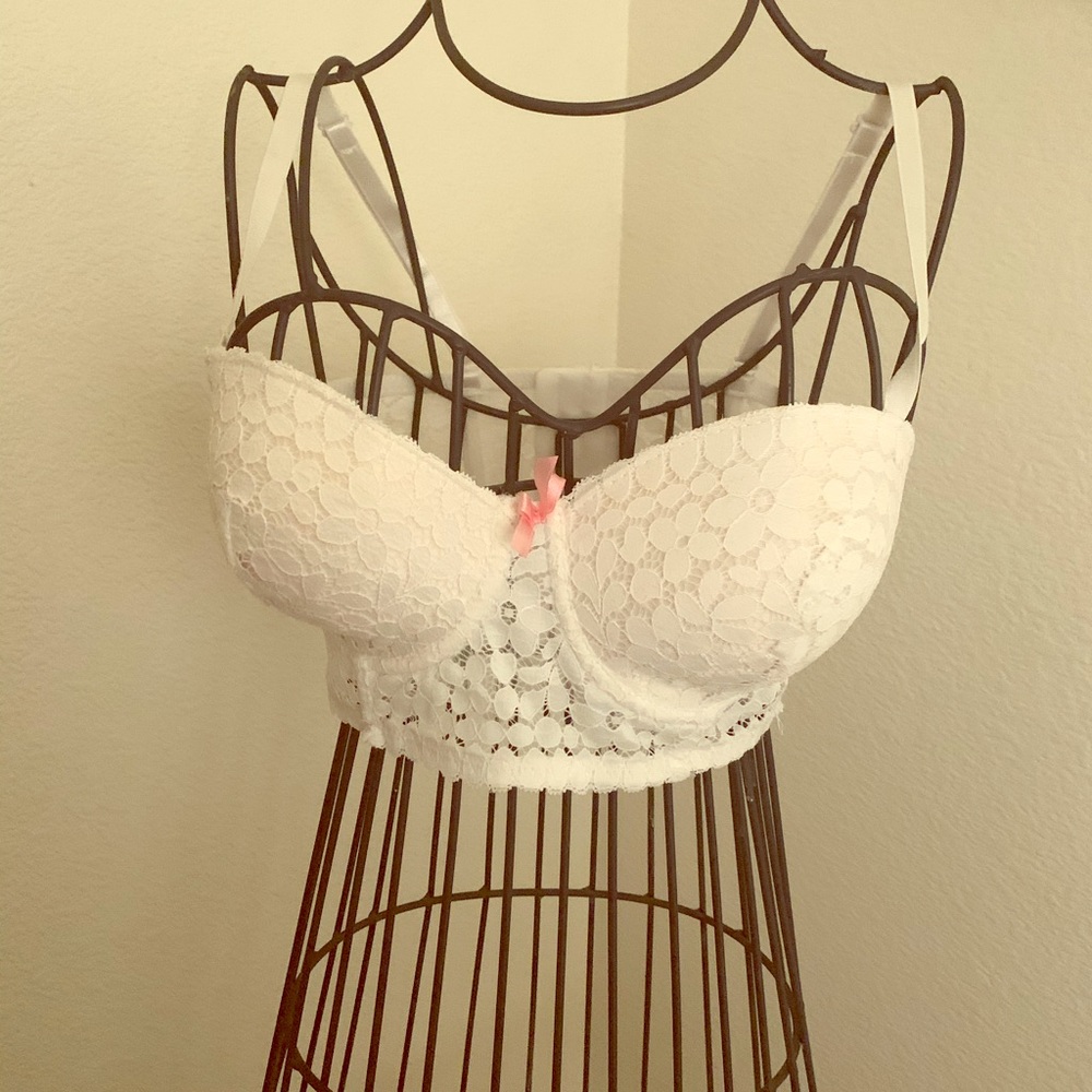 White lace bra